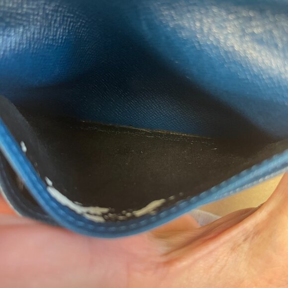 Louis Vuitton Toledo Blue Epi Leather Kisslock Wallet - Preowned - Picture 7 of 11